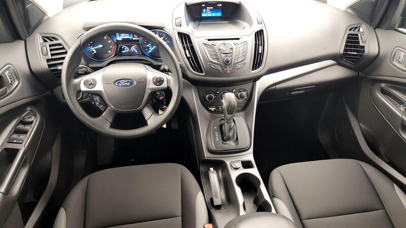 2016 Ford Escape S 9