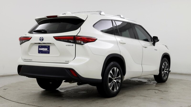 2021 Toyota Highlander XLE 8