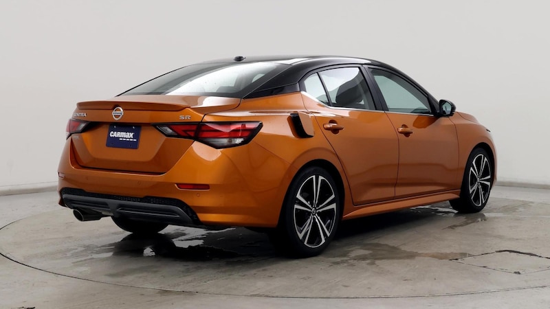 2022 Nissan Sentra SR 8