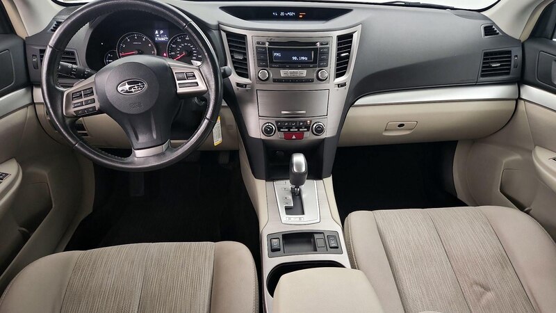 2013 Subaru Outback Premium 9