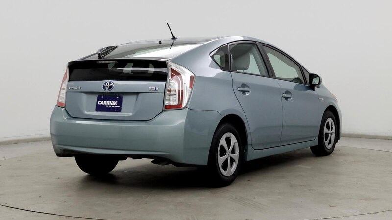 2013 Toyota Prius Two 8