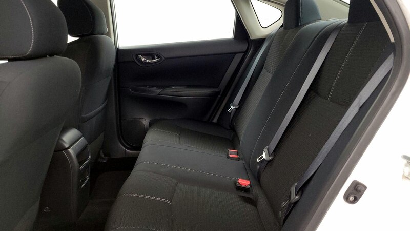 2016 Nissan Sentra S 18