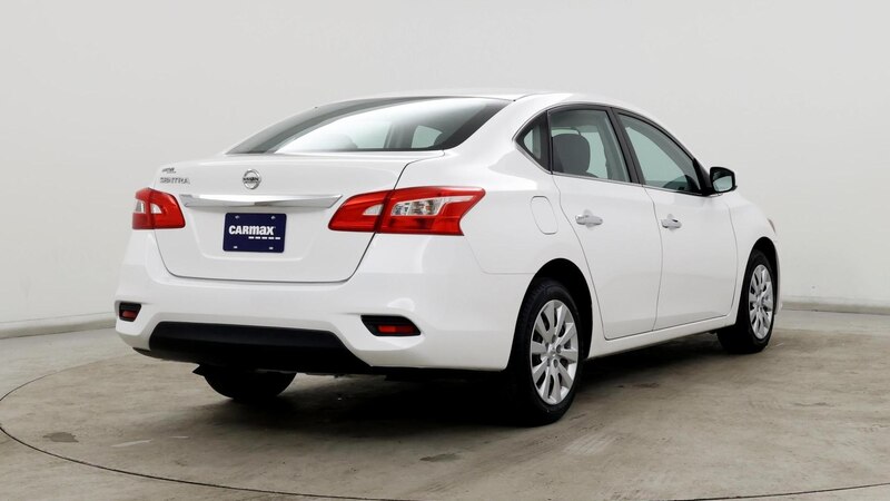 2016 Nissan Sentra S 8