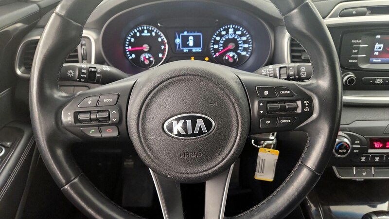 2016 Kia Sorento EX 10