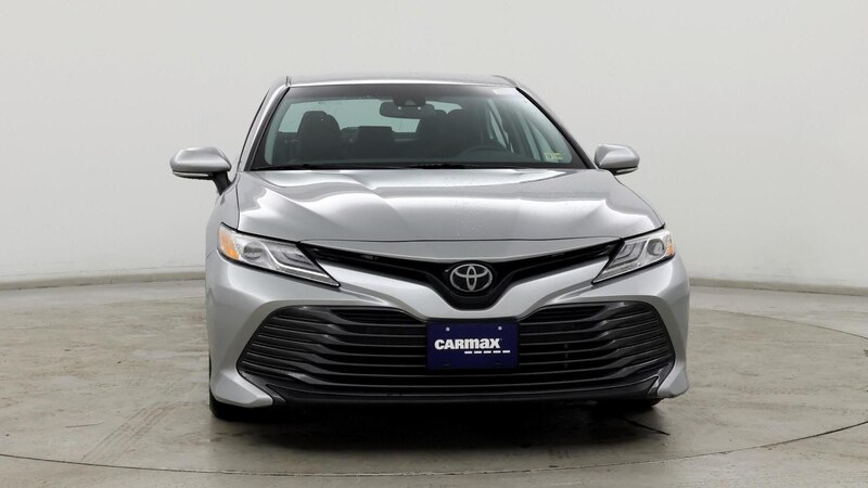 2019 Toyota Camry XLE 5