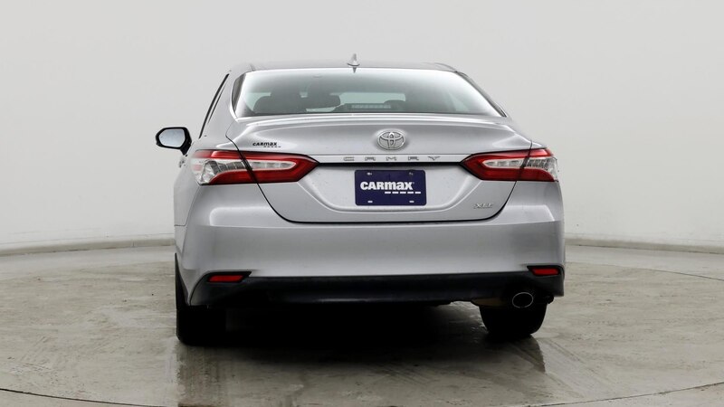 2019 Toyota Camry XLE 6