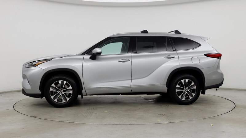 2021 Toyota Highlander XLE 3