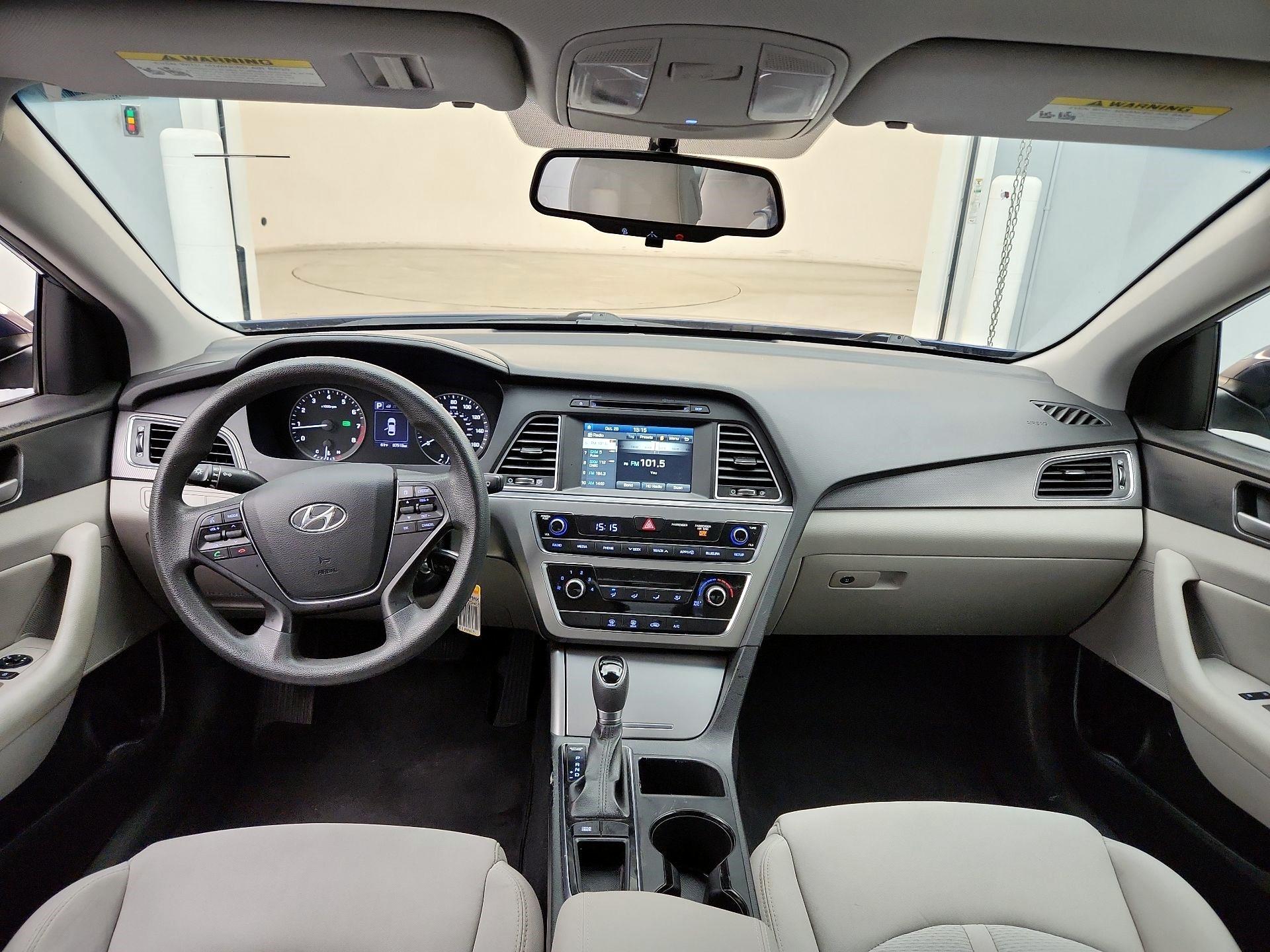 Thumbnail: 2016 Hyundai Sonata - 9