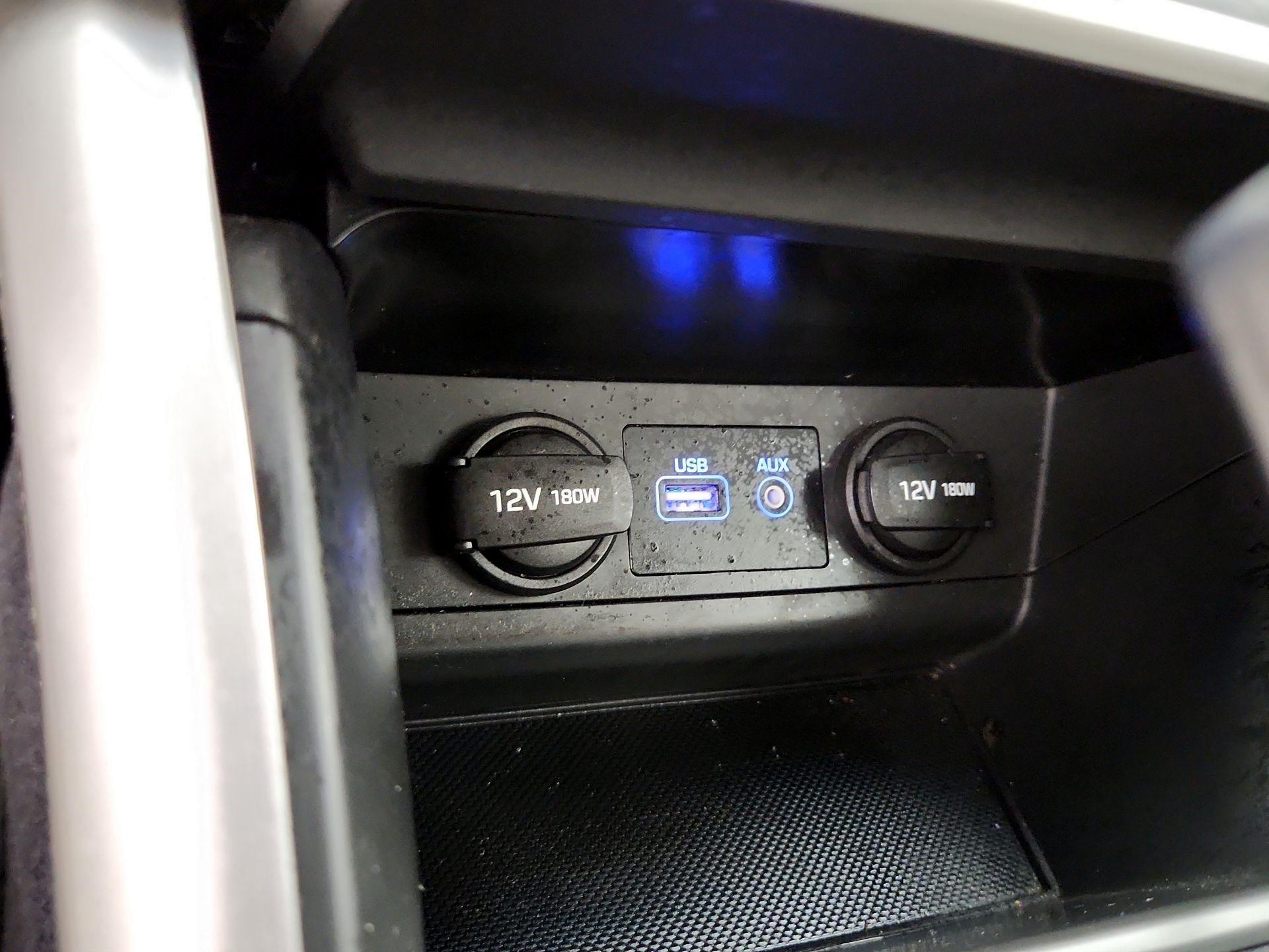 Thumbnail: 2016 Hyundai Sonata - 18
