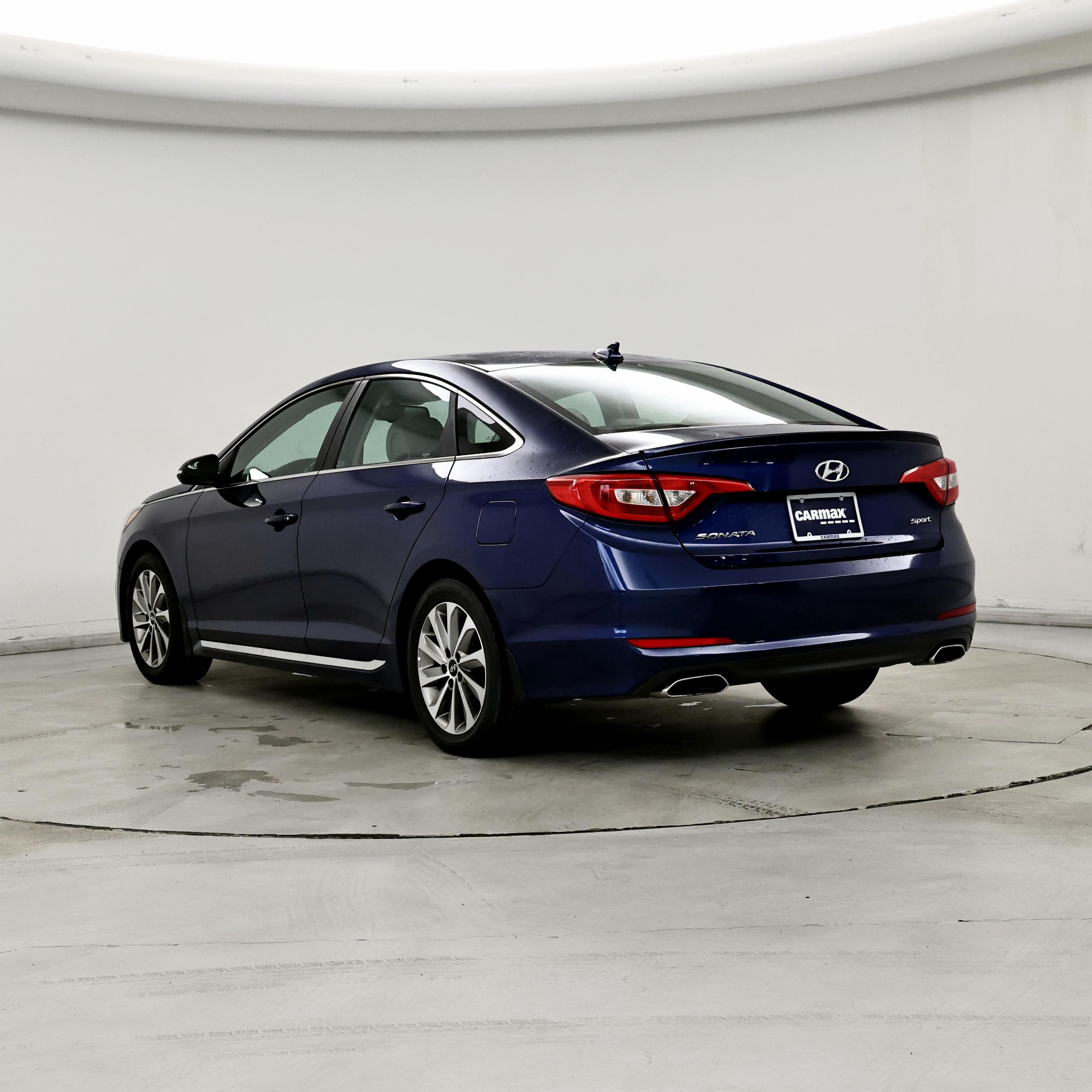 Thumbnail: 2016 Hyundai Sonata - 2