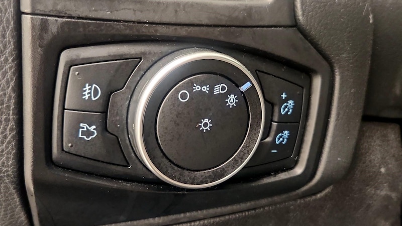 2017 Ford Focus Titanium 13