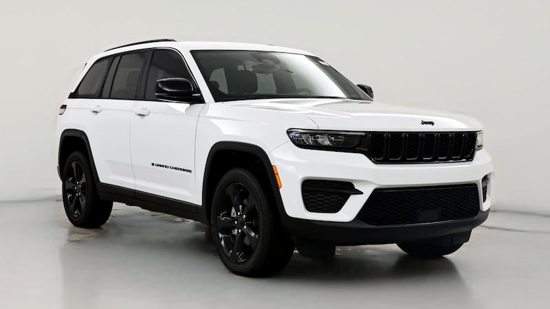 2024 Jeep Grand Cherokee Altitude Hero Image