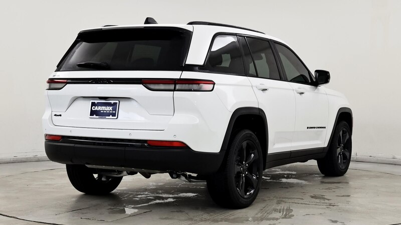 2024 Jeep Grand Cherokee Altitude 8