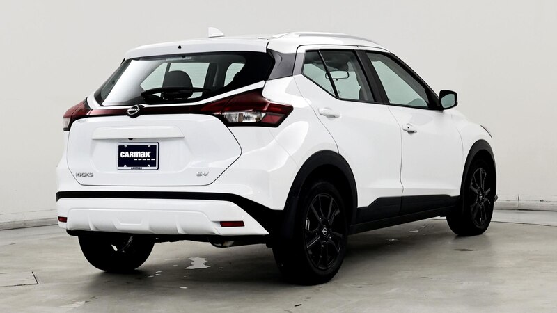 2023 Nissan Kicks SV 8