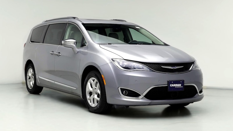 2020 Chrysler Pacifica Limited Hero Image