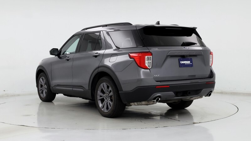2021 Ford Explorer XLT 2