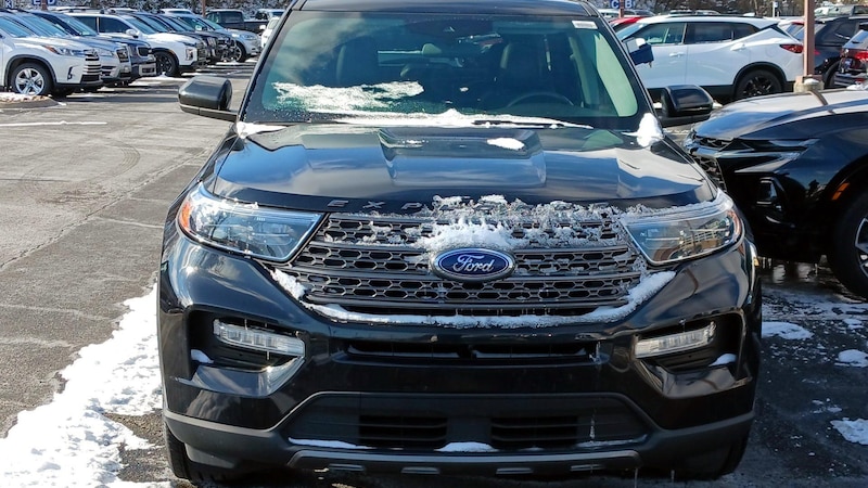 2022 Ford Explorer XLT 2