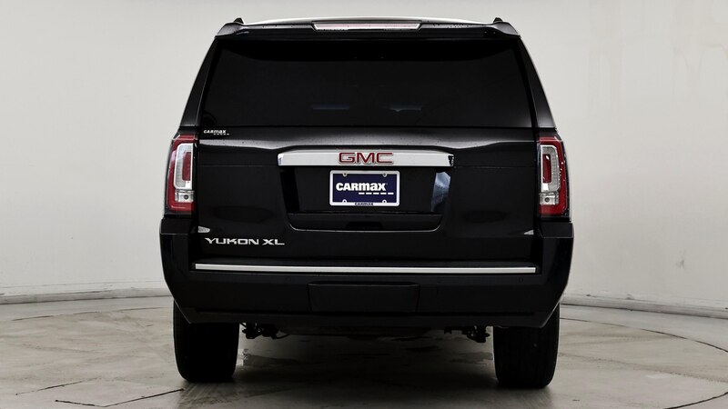 2017 GMC Yukon XL Denali 6