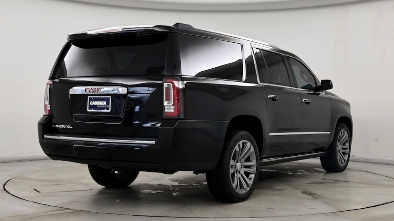 2017 GMC Yukon XL Denali 8