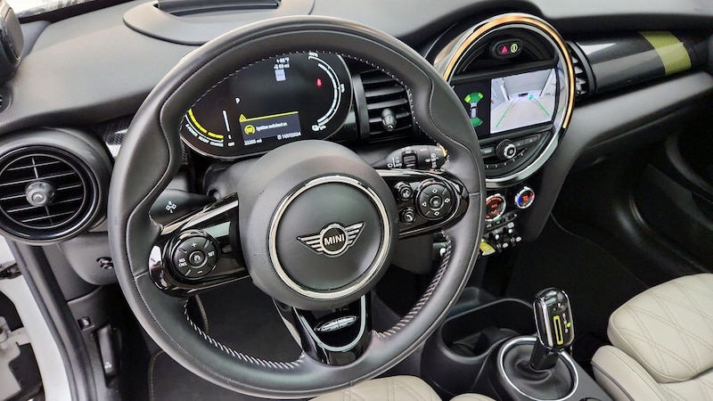 2020 MINI Cooper Hardtop SE 9