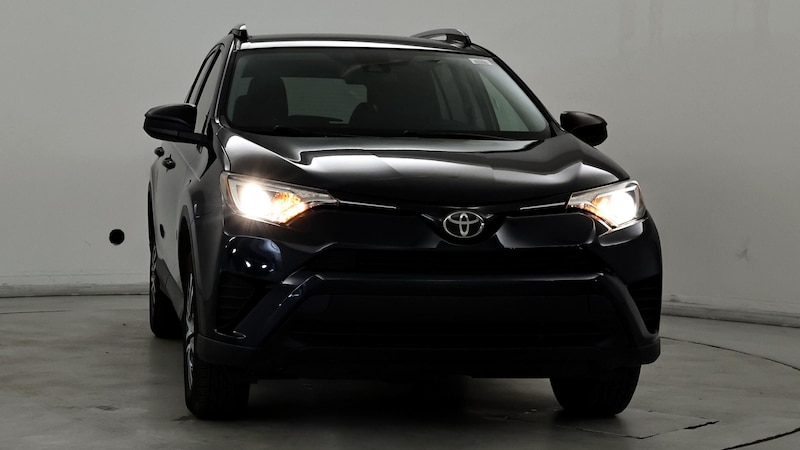 2018 Toyota RAV4 LE 5