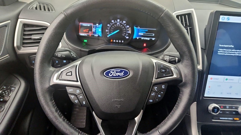 2022 Ford Edge SEL 10