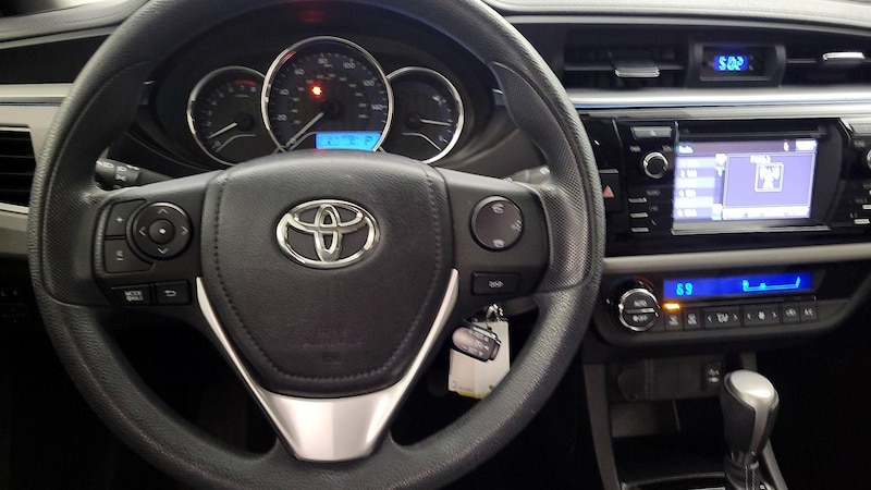 2015 Toyota Corolla LE 10