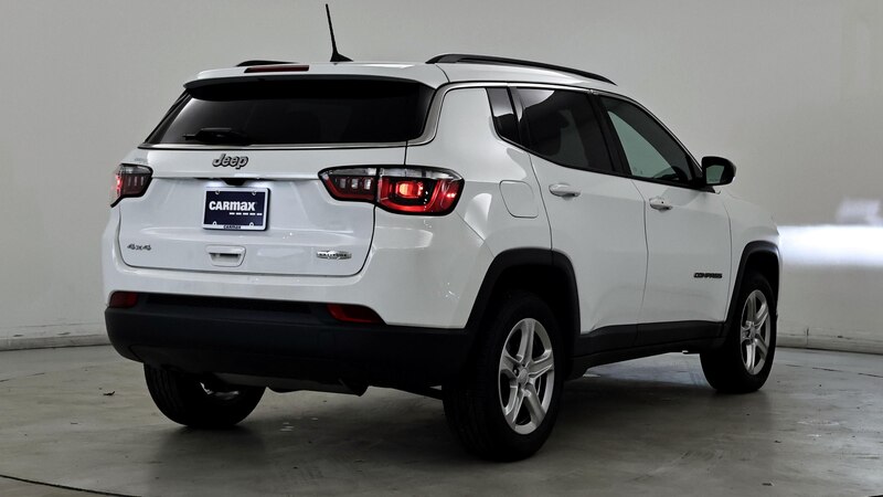 2023 Jeep Compass Latitude 8