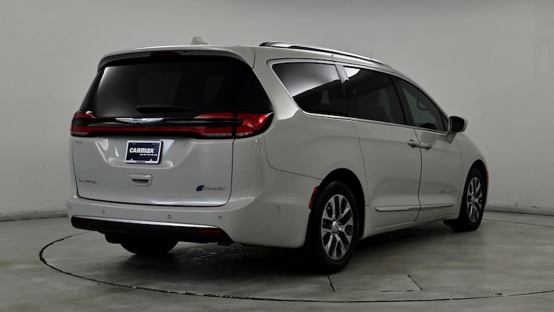 2021 Chrysler Pacifica Hybrid Pinnacle 8