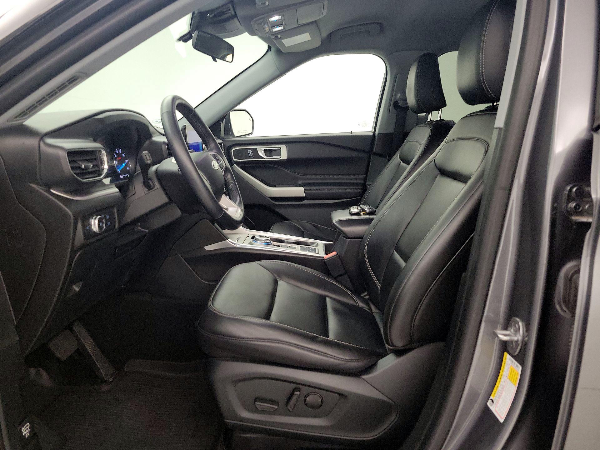 Thumbnail: 2021 Ford Explorer - 11