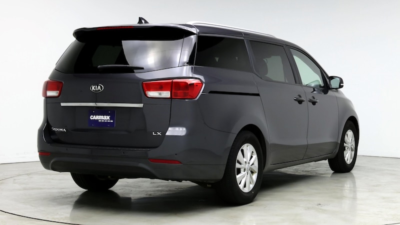 2016 Kia Sedona LX 8