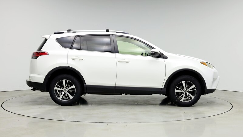 2018 Toyota RAV4 XLE 7