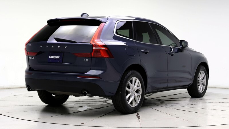 2021 Volvo XC60 T5 Momentum 8