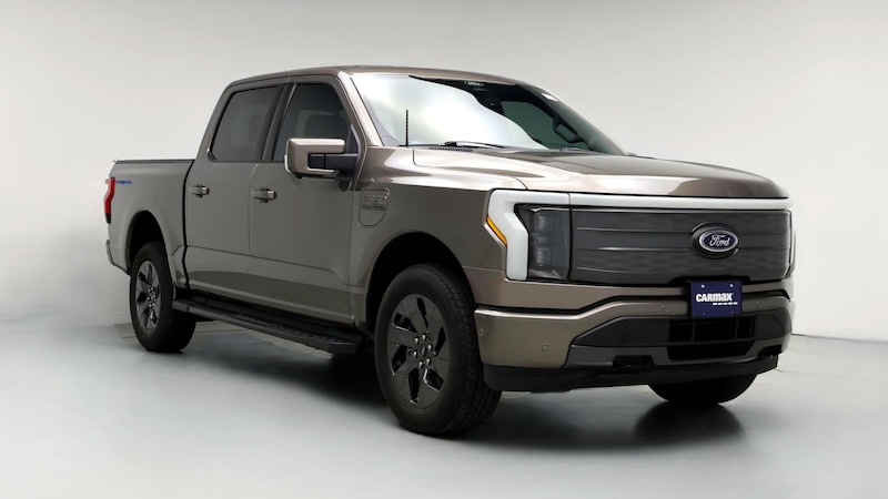 2022 Ford F-150 Lightning Lariat Hero Image