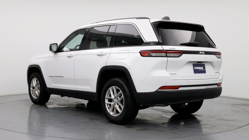 2023 Jeep Grand Cherokee Laredo 2