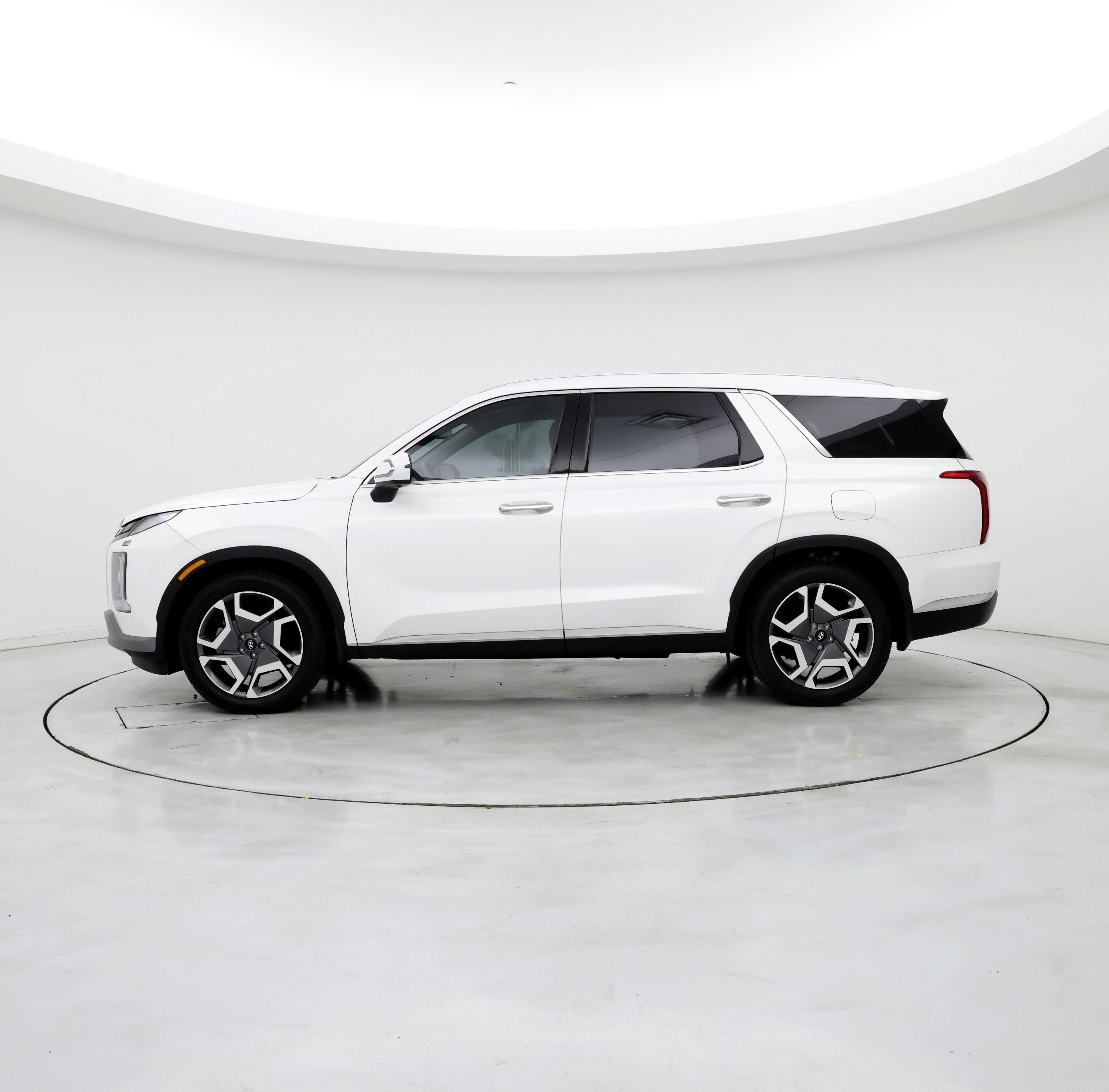 Thumbnail: 2023 Hyundai Palisade - 3