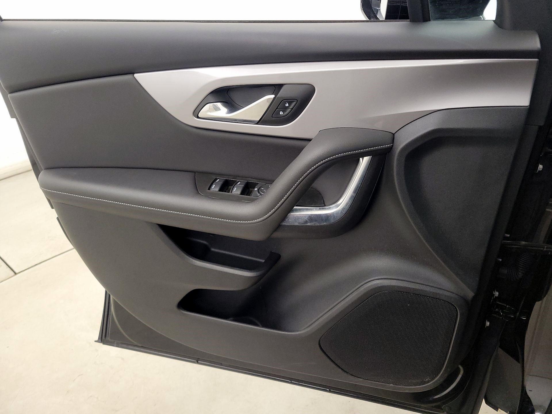 Thumbnail: 2023 Chevrolet Blazer - 12