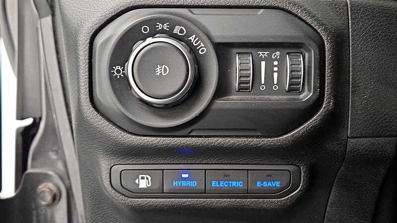2021 Jeep Wrangler Unlimited Sahara 13