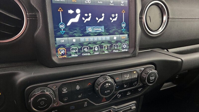 2021 Jeep Wrangler Unlimited Sahara 17
