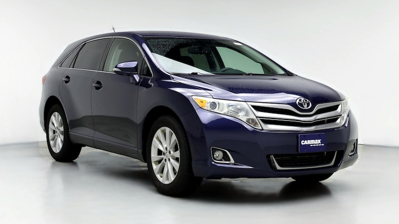 2015 Toyota Venza LE Hero Image