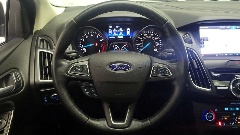 2015 Ford Focus Titanium 10