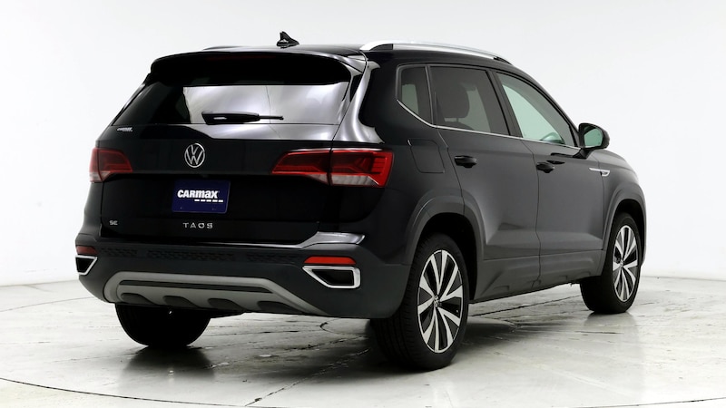 2022 Volkswagen Taos SE 8