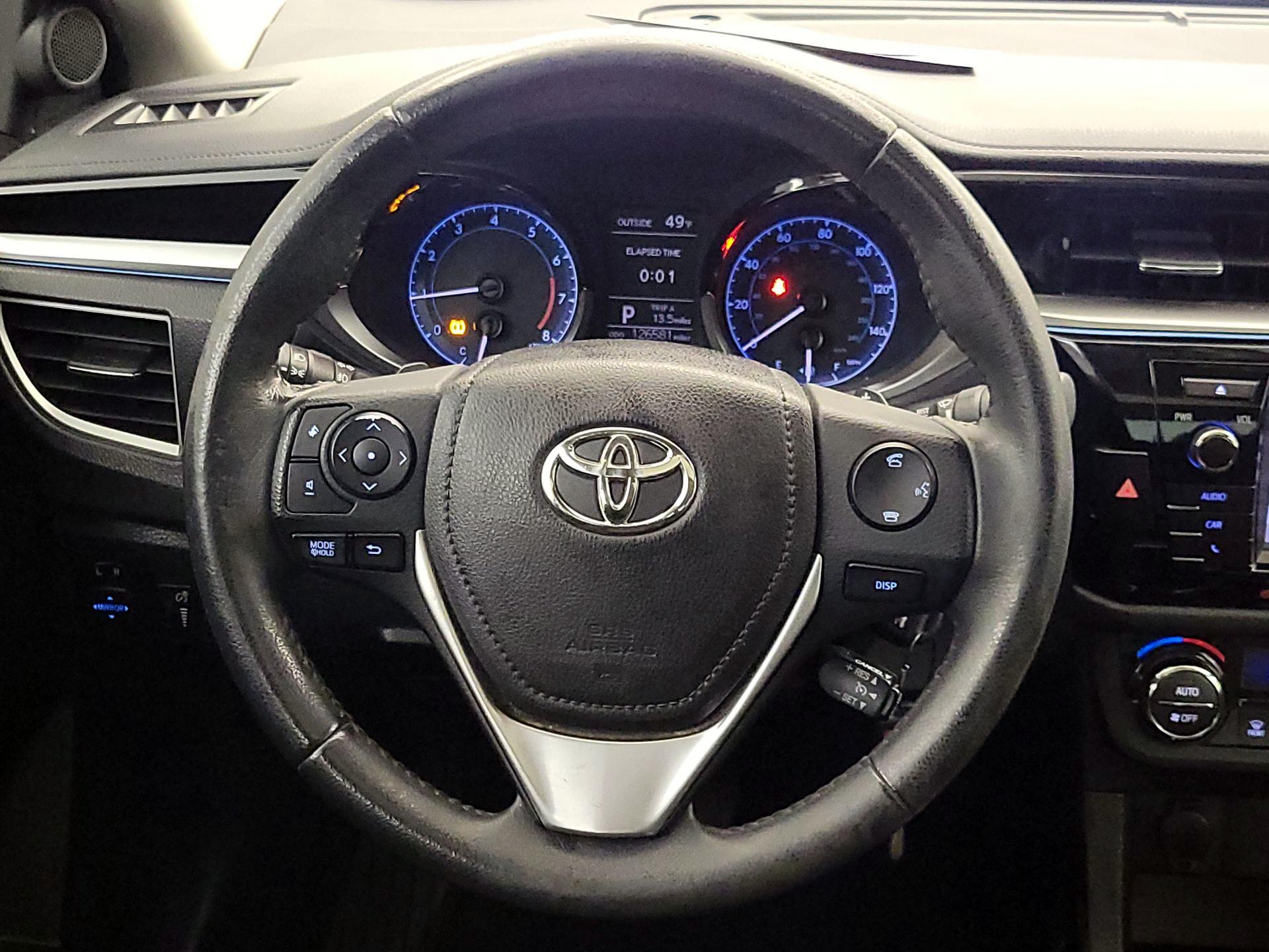 Thumbnail: 2014 Toyota Corolla - 10