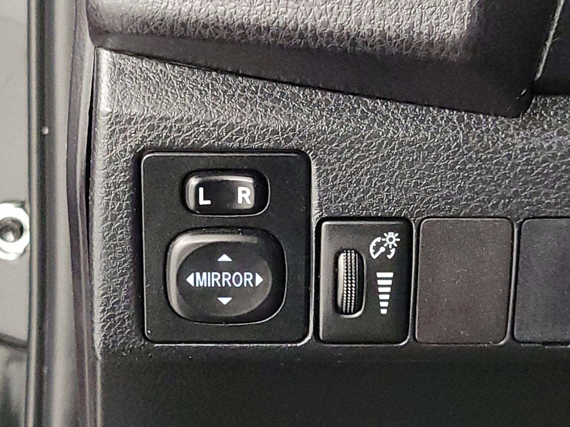 Thumbnail: 2014 Toyota Corolla - 13