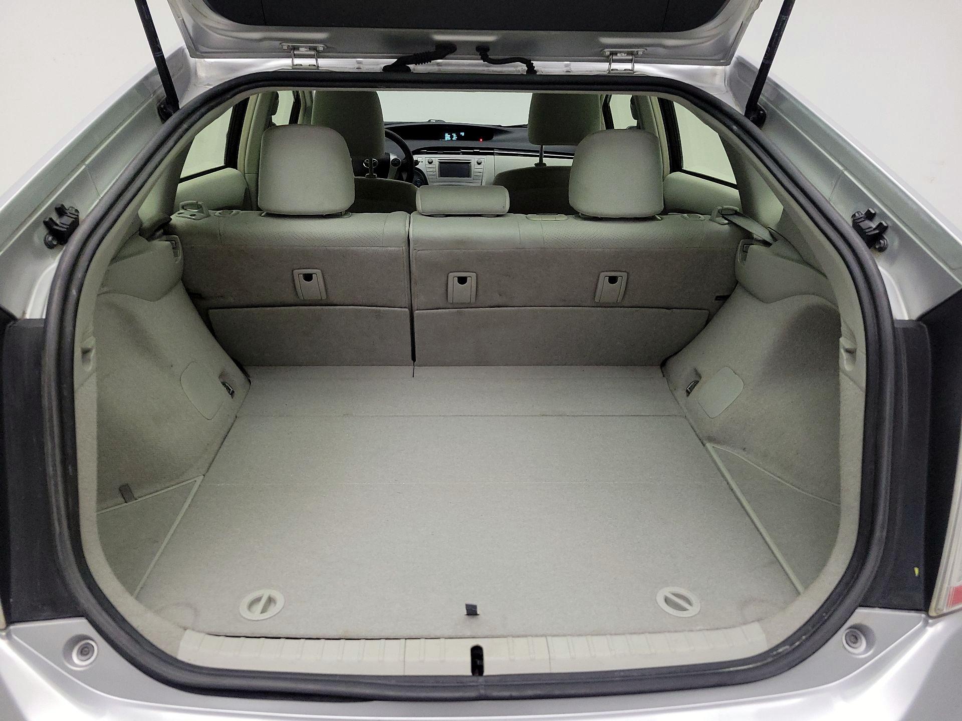 Thumbnail: 2014 Toyota Prius - 19