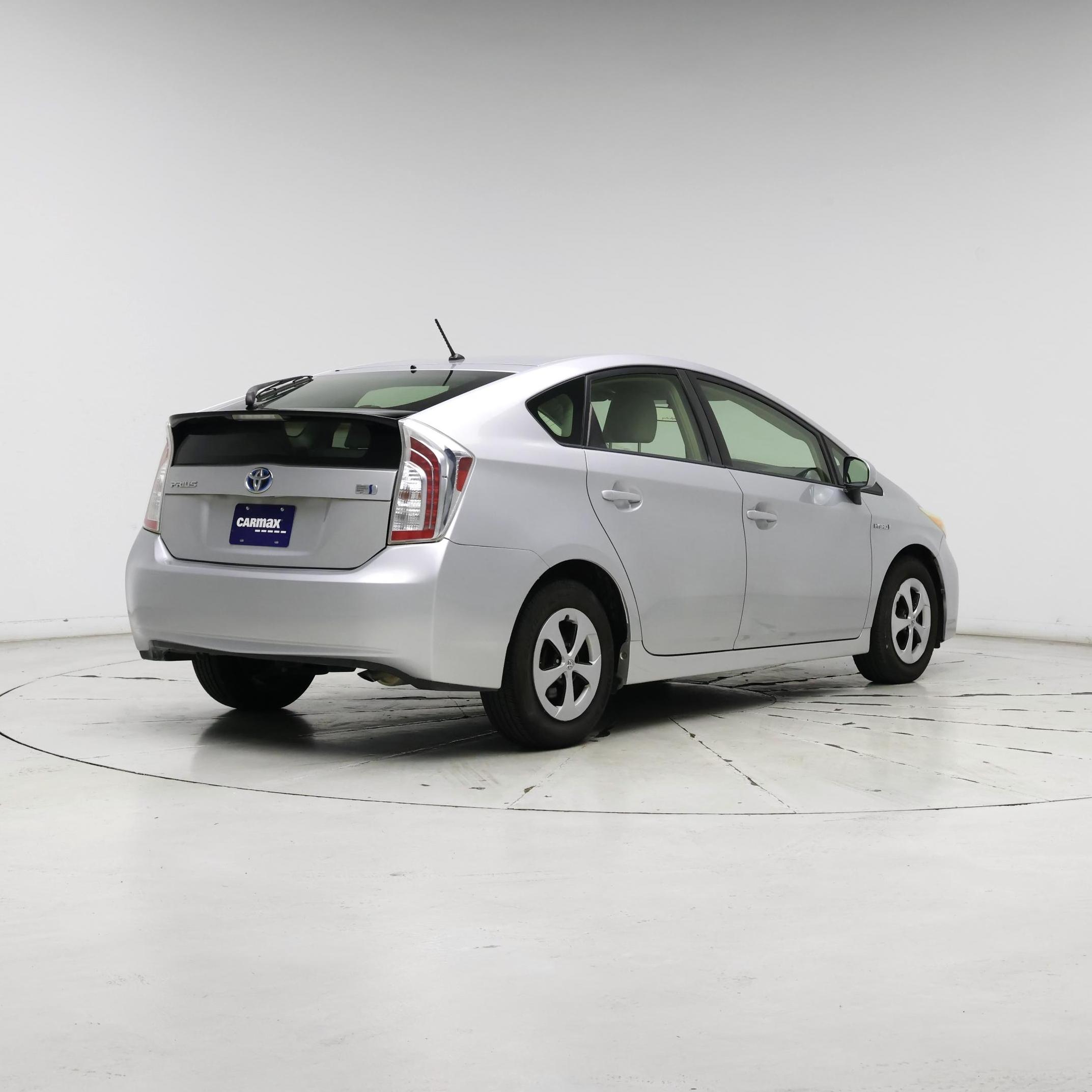 Thumbnail: 2014 Toyota Prius - 8