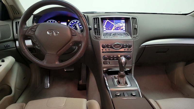 2013 INFINITI G37 X 9