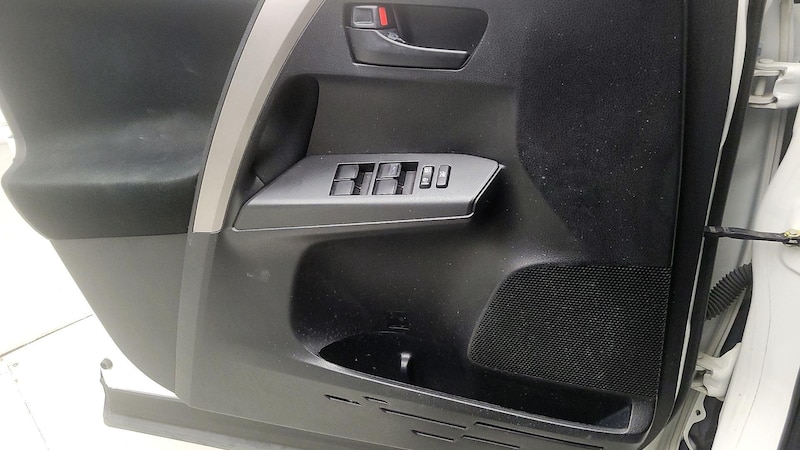 2017 Toyota RAV4 LE 12