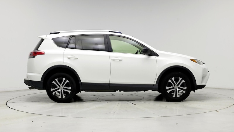 2017 Toyota RAV4 LE 7