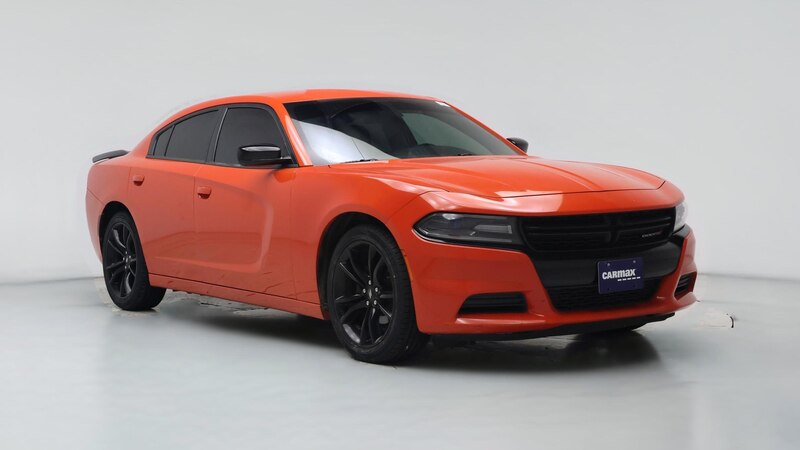 2018 Dodge Charger SXT Hero Image